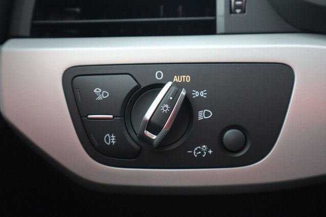 obrázok auta