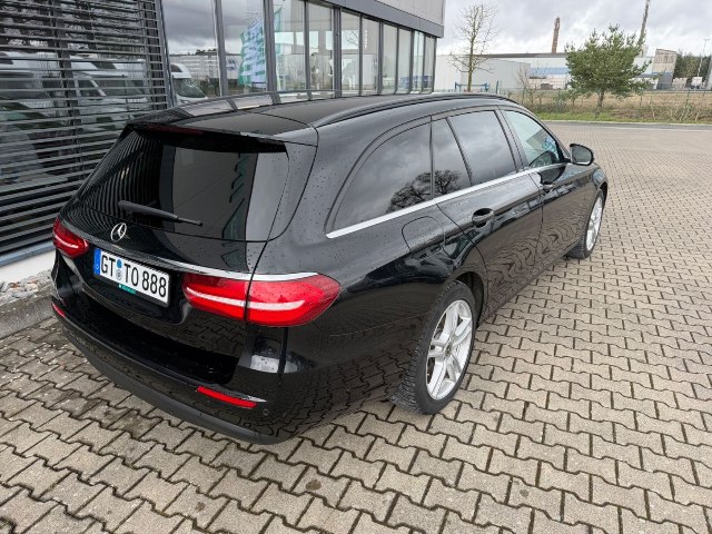 obrázok auta